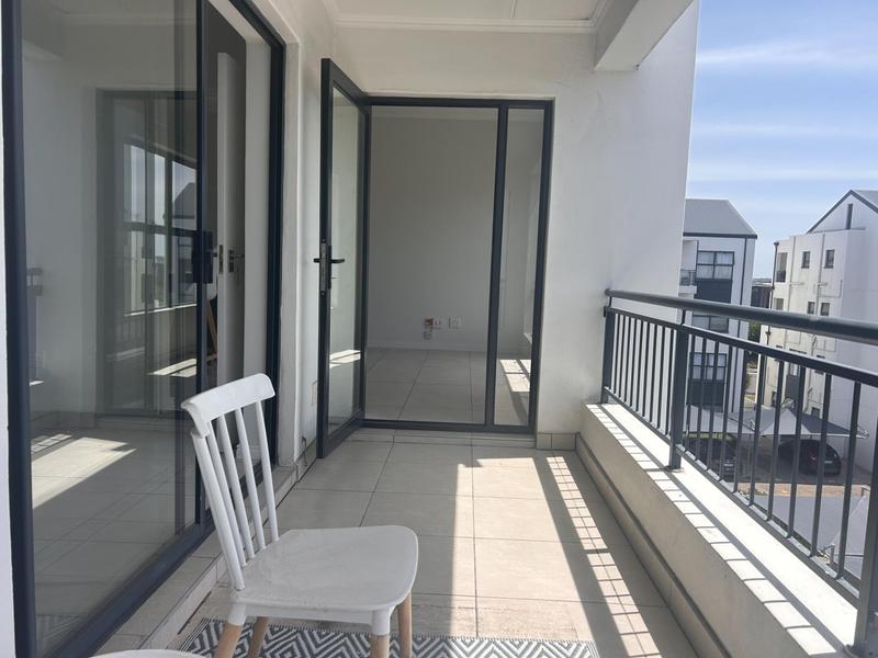 To Let 1 Bedroom Property for Rent in Sandown Western Cape